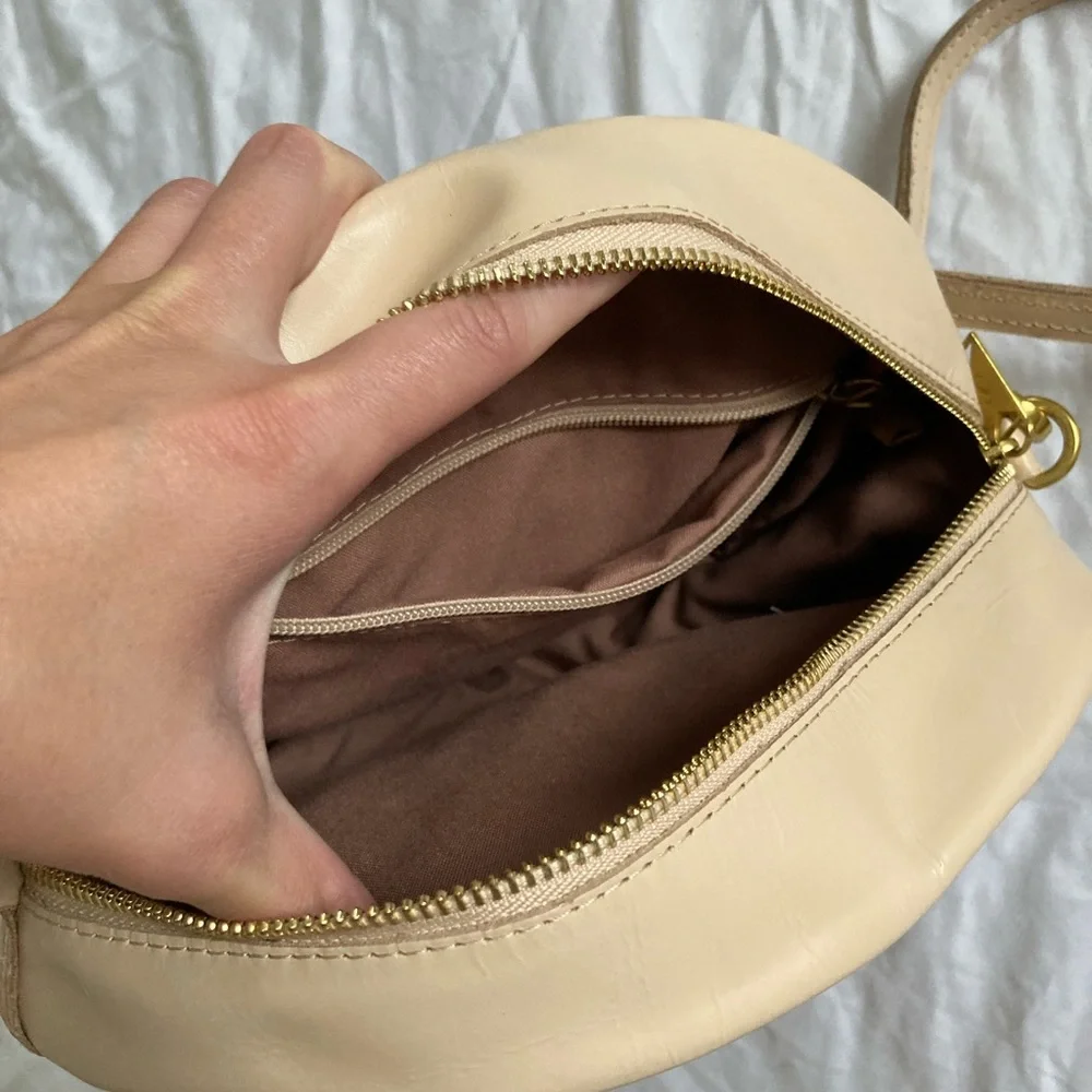 Sseko: Alabaster Circle Purse - Picture 4 of 5